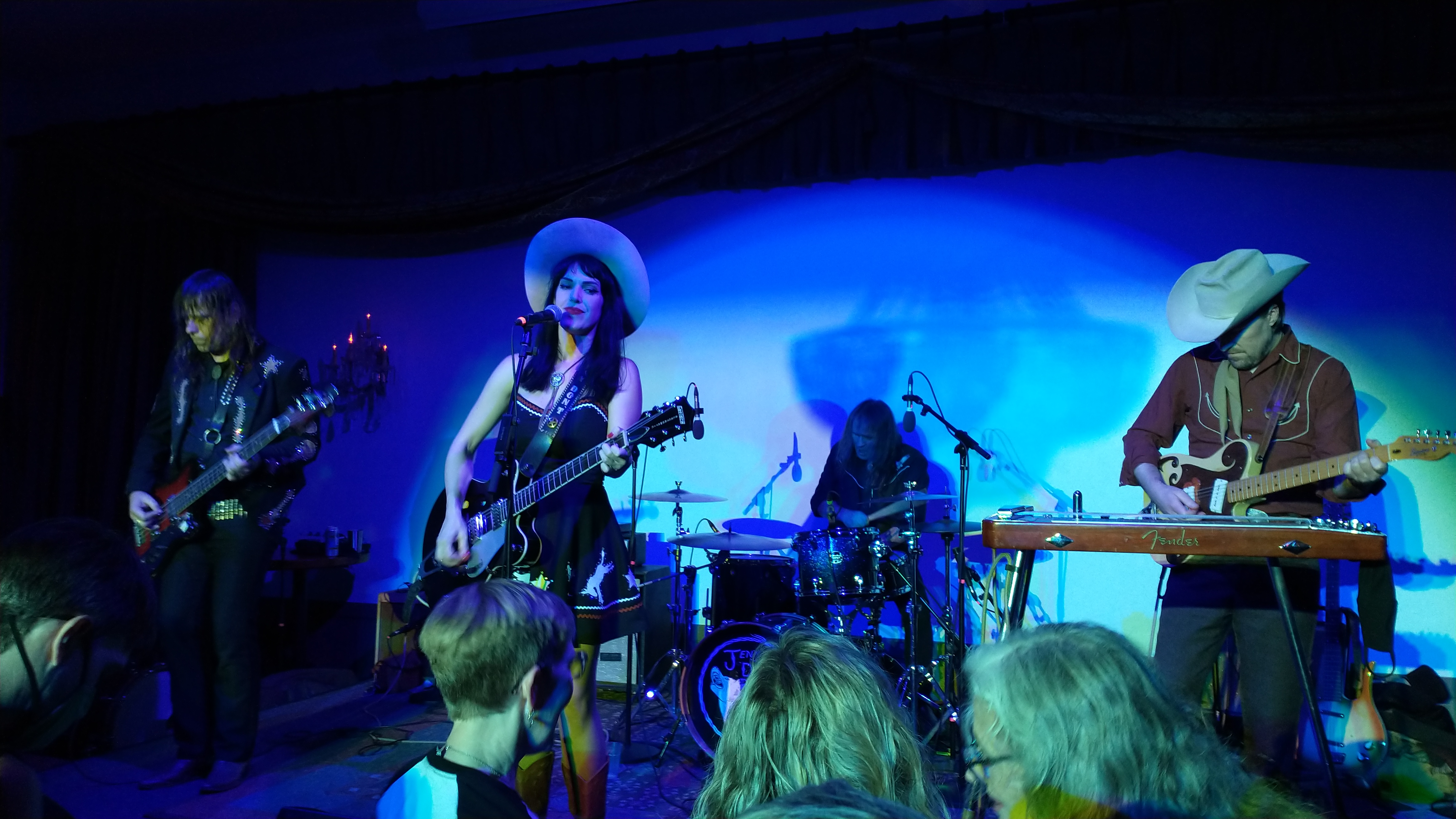 JennyDont2021-11-05PolarisHallPortlandOR (1).jpg